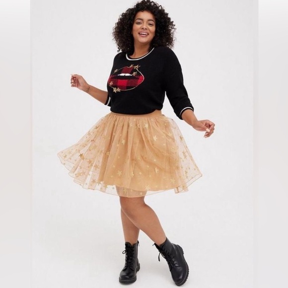 Torrid Black Sweater Size 2 Sequin Star Plaid Lip Graphic Pullover Embel… - Picture 1 of 8